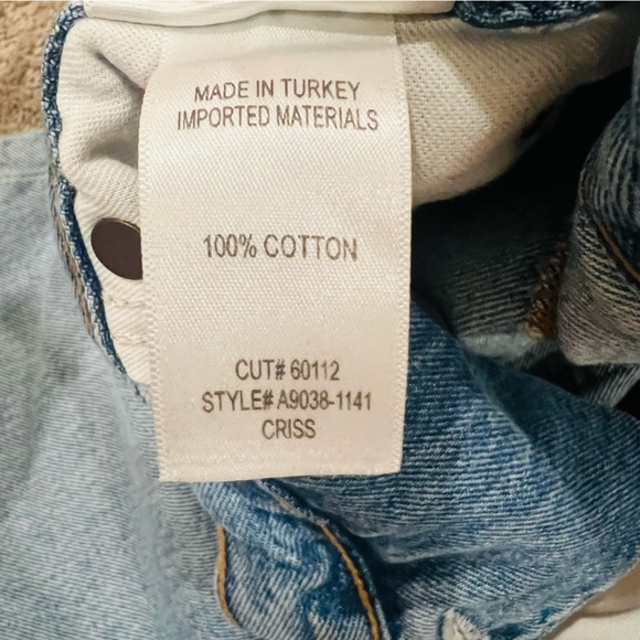 AGOLDE Criss Cross Upsized Denim Shorts - Picture 7 of 7